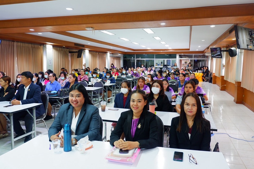 สพป.ฉะเชิงเทรา เขต 1 จัดการอบรมเชิงปฏิบัติการเพื่อขับเคลื่อนการใช้หลักสูตรการศึกษา