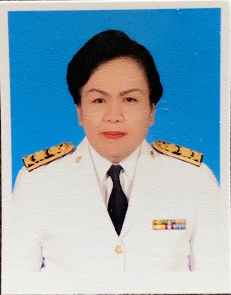 นางโนรี ประจำค่าย