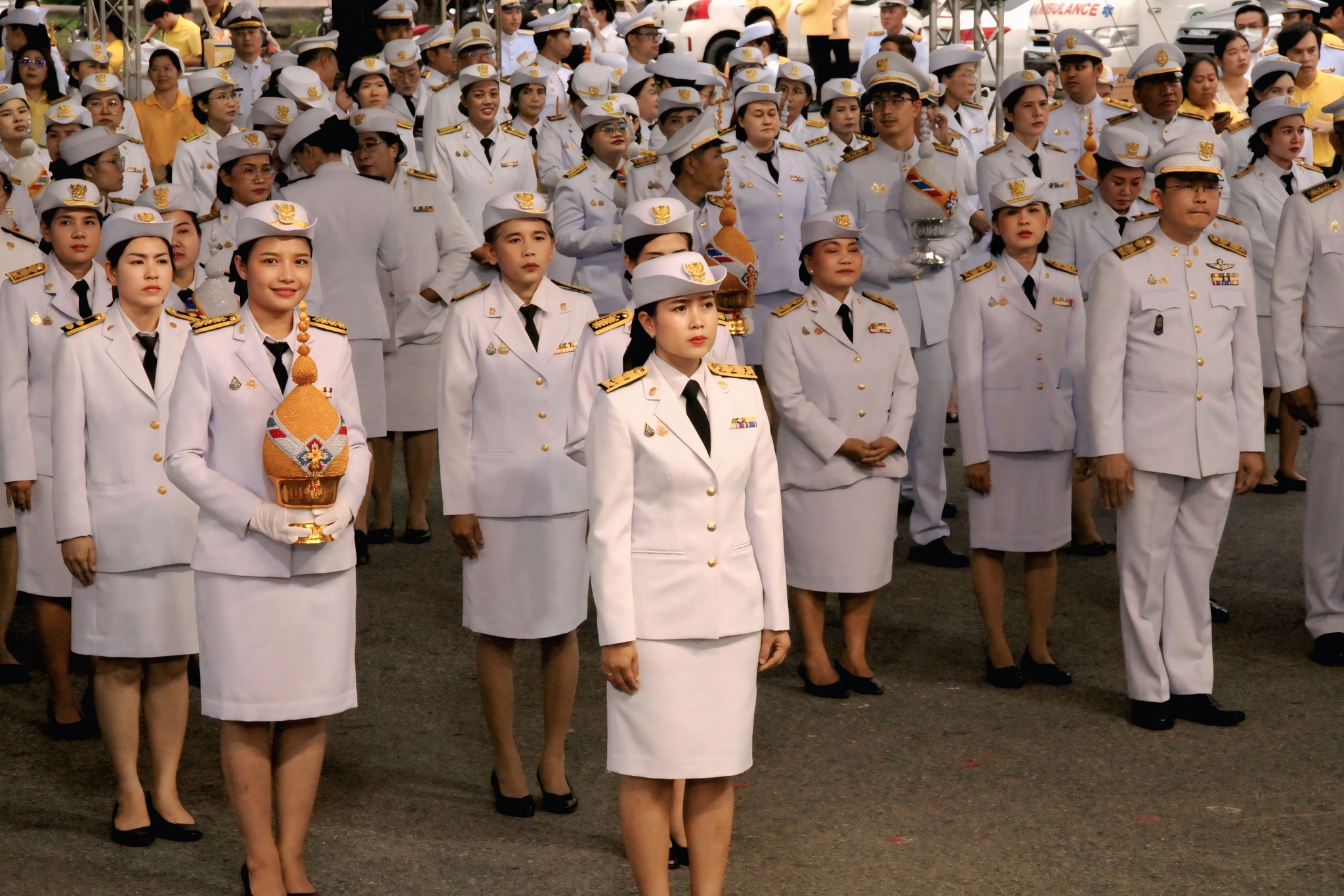 สพป.ฉะเชิงเทรา เขต 1 ร่วมพิธีถวายเครื่องราชสักการะและวางพานพุ่ม และพิธีจุดเทียนถวายพระพรชัยมงคลพระบาทสมเด็จพระเจ้าอยู่หัว เนื่องในโอกาสวันเฉลิมพระชนมพรรษา 28 กรกฎาคม 2568