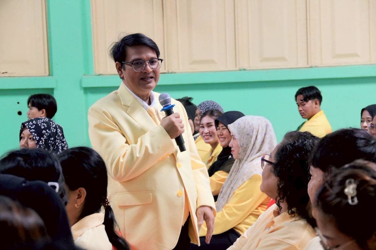 ผอ.สพป.ฉะเชิงเทรา เขต 1 ลงพื้นที่พบปะครูและบุคลากรทางการศึกษา กลุ่มเครือข่ายพัฒนาคุณภาพการศึกษาบางน้ำเปรี้ยว 2 ในโครงการ "ผอ.เขต พบเพื่อนครู" 