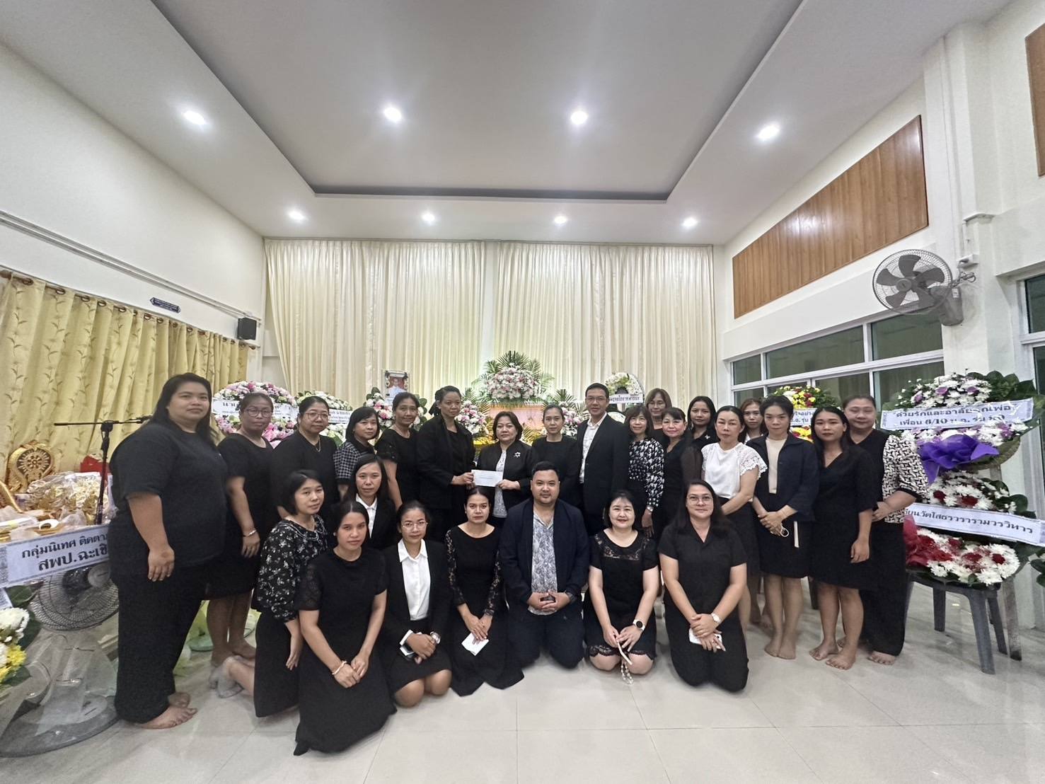 สพป.ฉะเชิงเทรา เขต 1 เป็นเจ้าภาพในงานสวดอภิธรรม ร้อยเอกสนอง แย้มจินดา บิดานางวราภรณ์ คุรุเวชสมบูรณ์