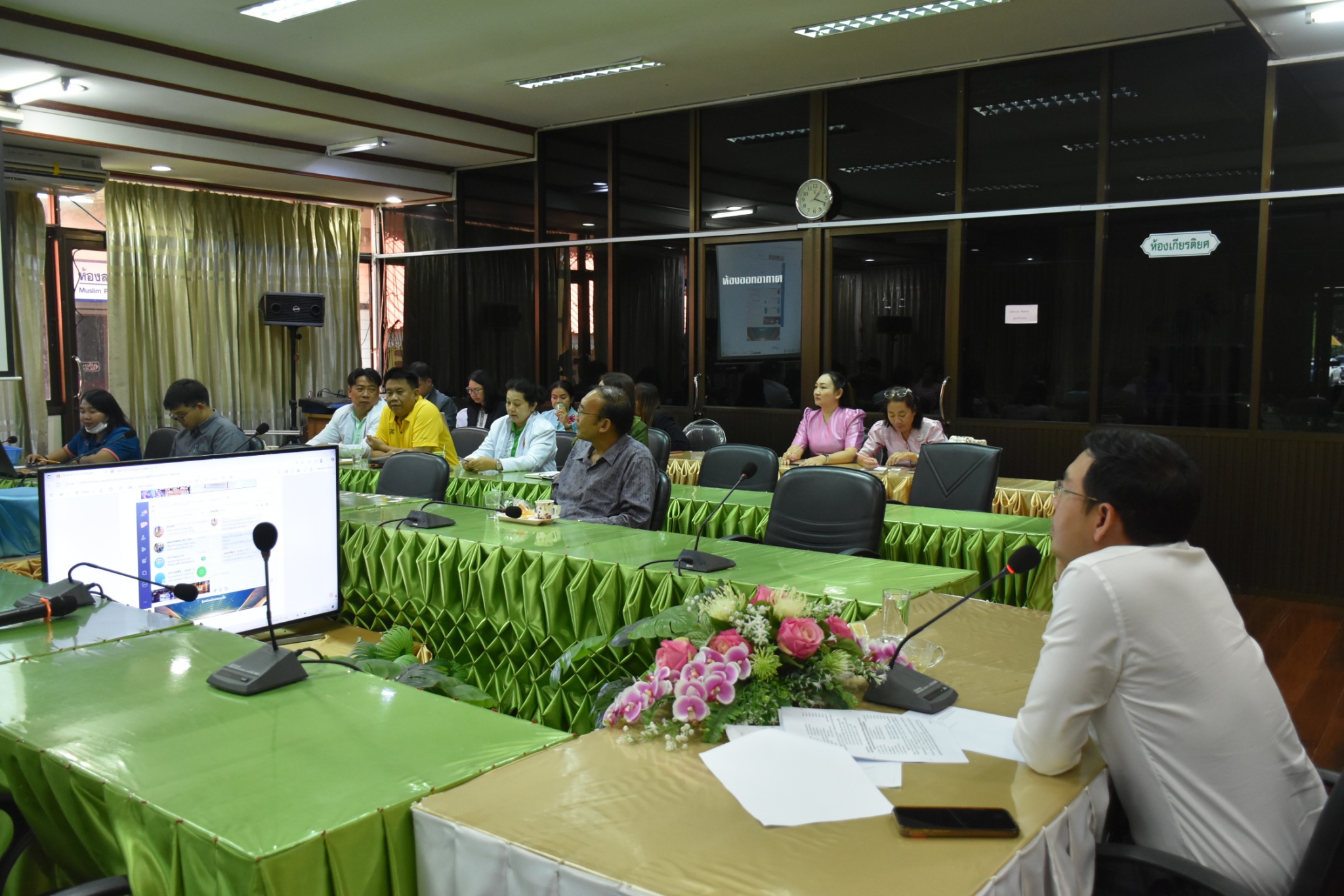 สพป.ฉะเชิงเทรา เขต 1 ประชุมคณะทำงานการดำเนินการพัฒนางานและรายงานผลการพัฒนางานตามข้อตกลง (PA) ของข้าราชการครูและบุคลากรทางการศึกษา ตำแหน่งผู้อำนวยการสำนักงานเขตพื้นที่การศึกษา
