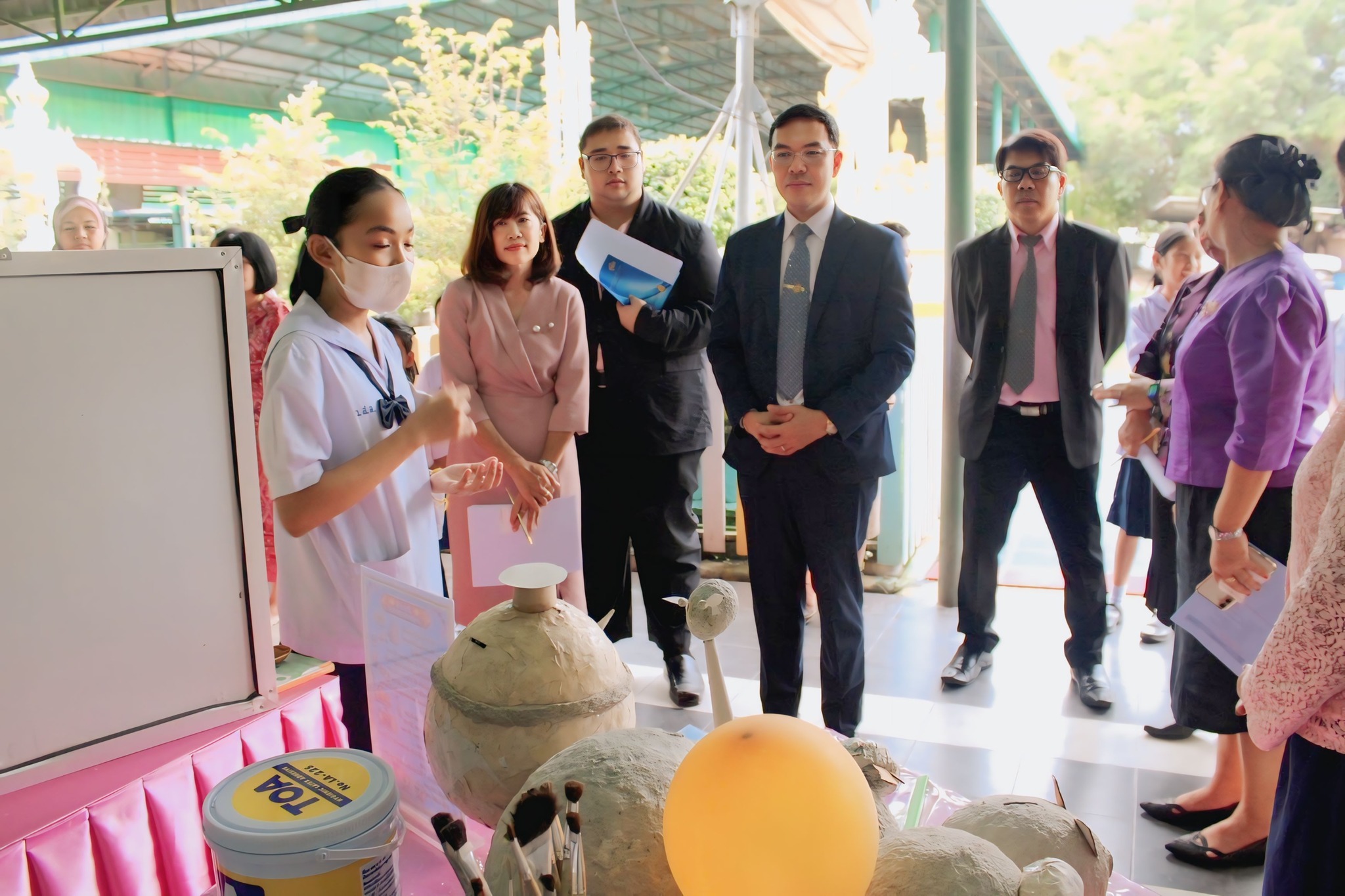 สพป.ฉะเชิงเทรา เขต 1 ลงพื้นที่ประเมินคัดเลือกสถานศึกษาเพื่อรับรางวัลพระราชทาน ระดับเขตพื้นที่การศึกษา ประเภทสถานศึกษาขนาดใหญ่
