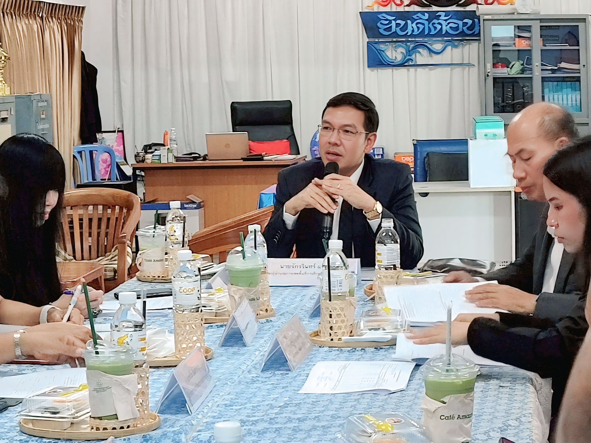 นายจักรรินทร์ แจ่มใส รอง ผอ.สพป.ฉะเชิงเทรา เขต 1 ลงพื้นที่นิเทศติดตามการเตรียมความพร้อมเปิดภาคเรียนที่ 2