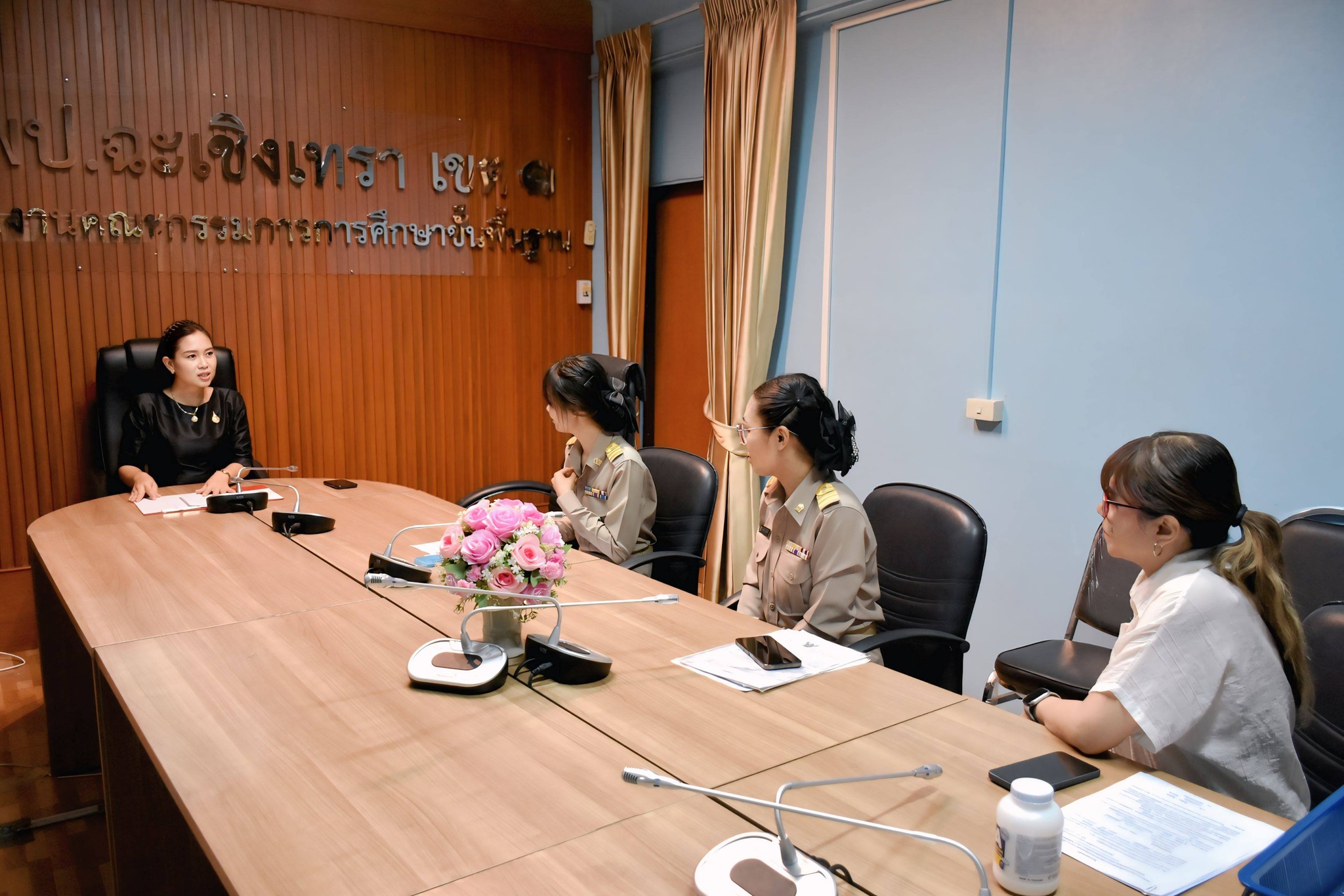 สพป.ฉะเชิงเทรา เขต 1 ดำเนินการรับรายงานตัวผู้สอบแข่งขันได้เพื่อบรรจุและแต่งตั้งเข้ารับราชการเป็นข้าราชการครูและบุคลากรทางการศึกษา ตำแหน่ง “ครูผู้ช่วย” เอกคณิตศาตร์ และ เอกวิทยาศาสตร์