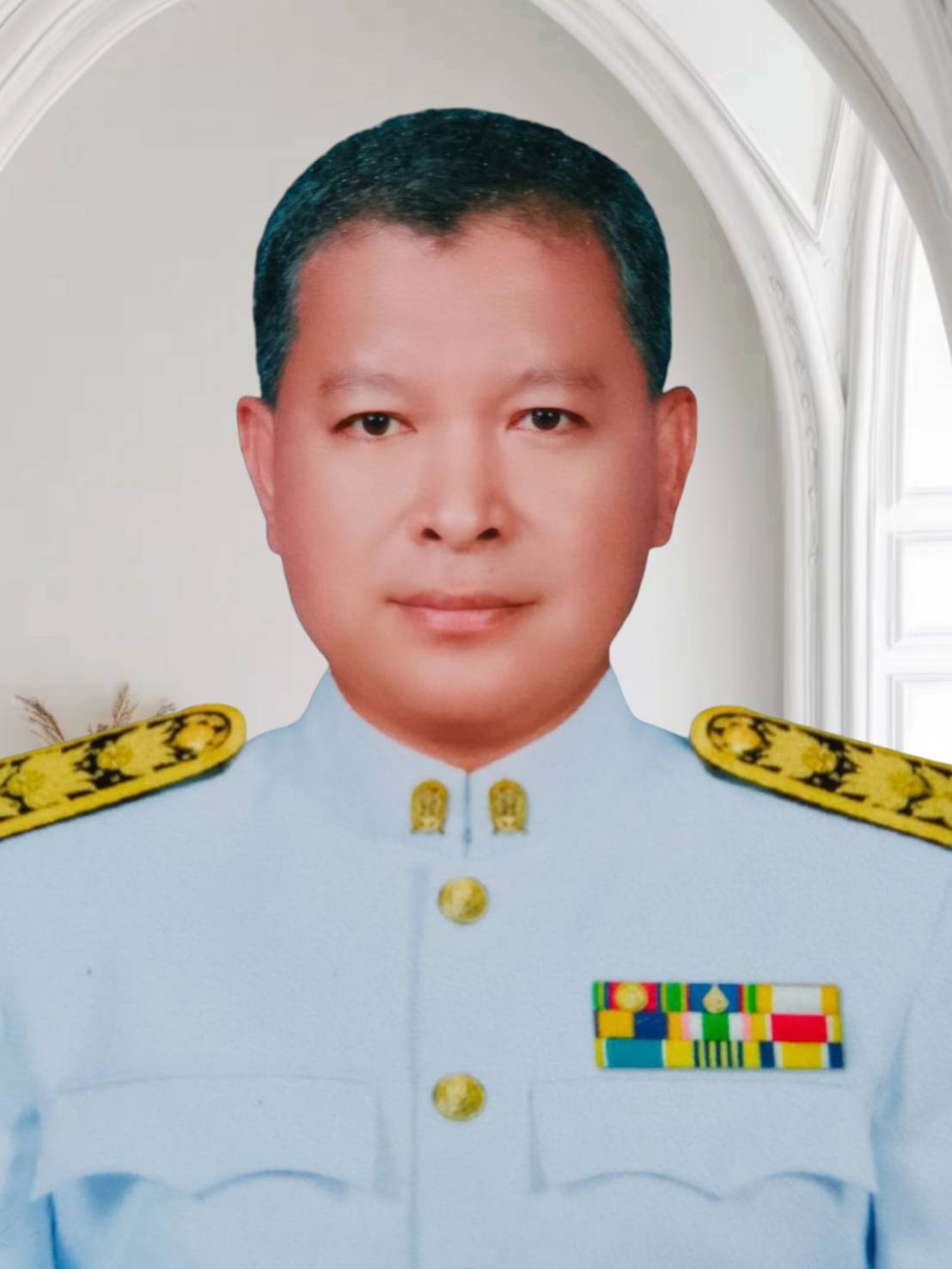 นายอดินันท์ เดชพงษ์